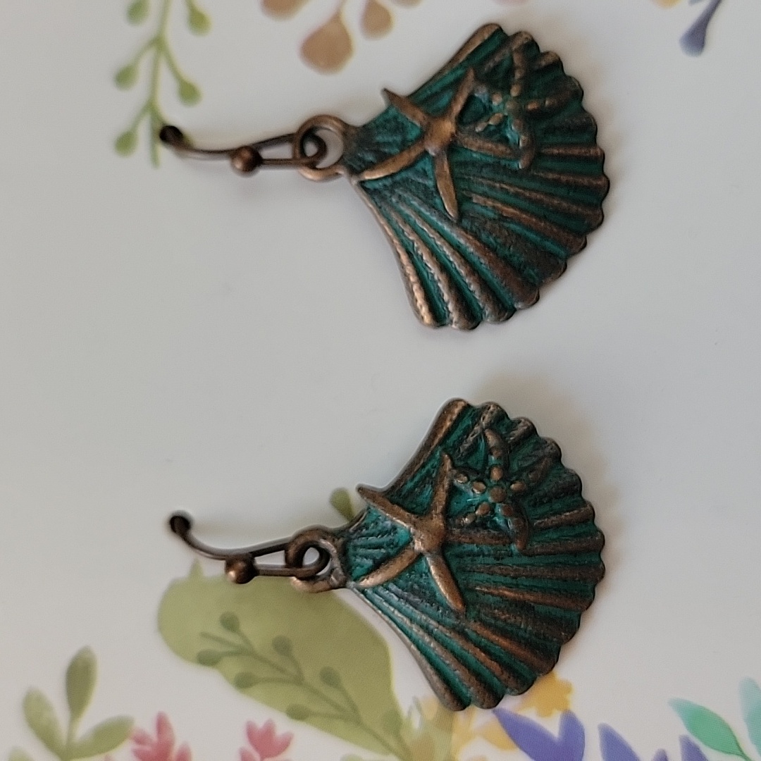 2/$16 Assorted Pierced Earrings Gold And Copper Tones Beach And Nature Themed